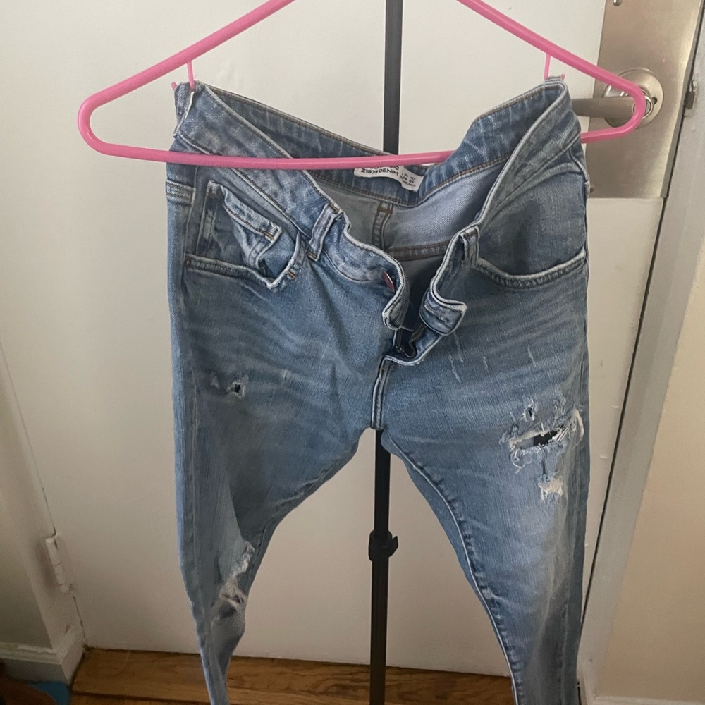 Zara Jeans Size 4 Distressed